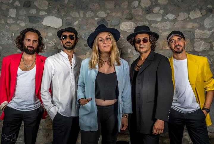 Hyperfunk