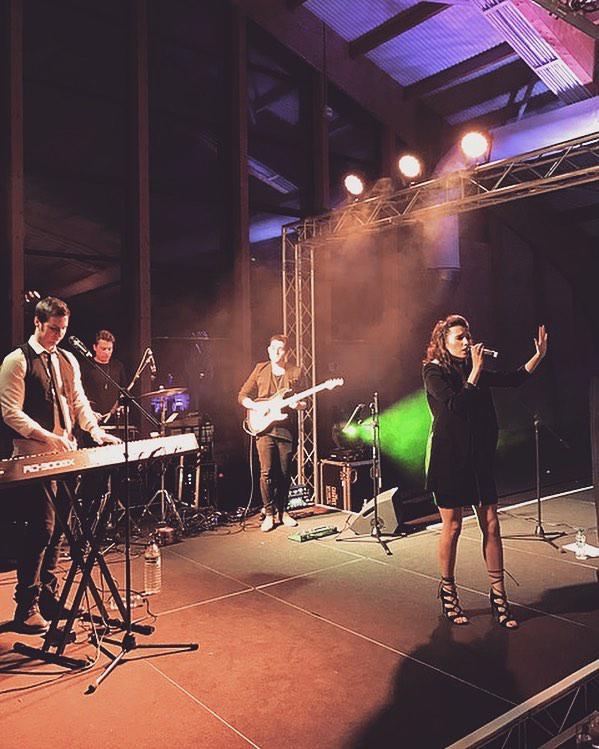 The Upshots - performance photo 2