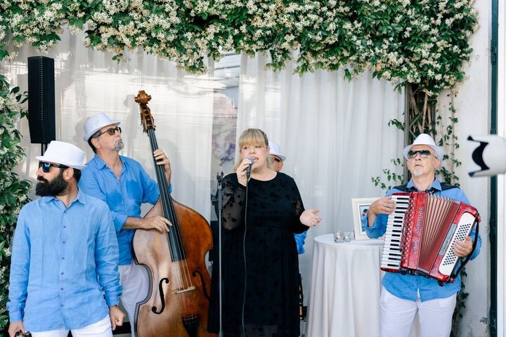 The Amalfi Wedding Singer - performance photo 13