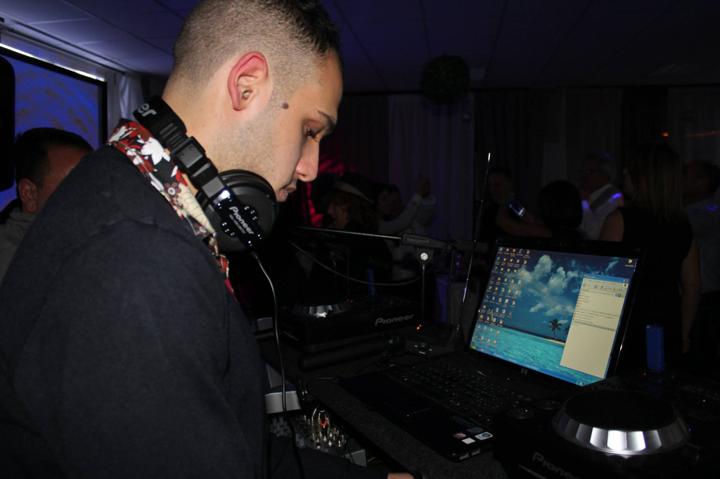 DJ Crescendo - performance photo 22