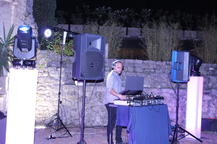 DJ Crescendo - performance photo 50