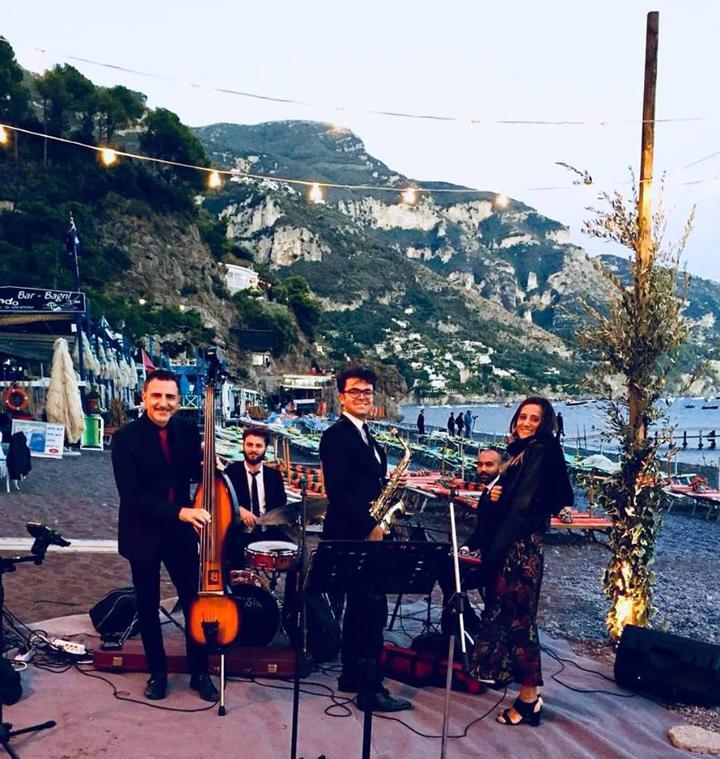 The Naples Swing Band - performance photo 19