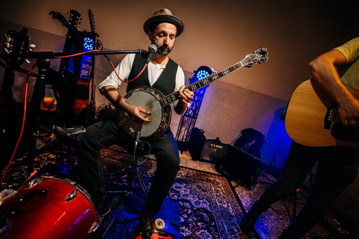 The Hopeless Wanderers - performance photo 1