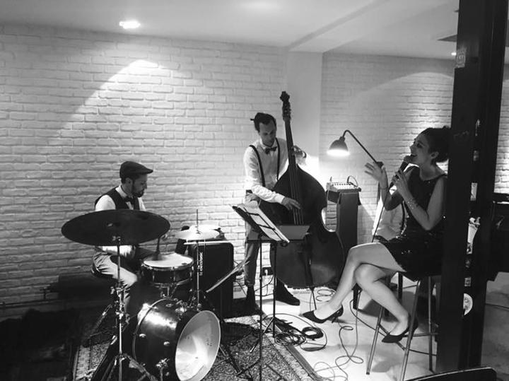 Silver Moon Jazz Band - performance photo 8