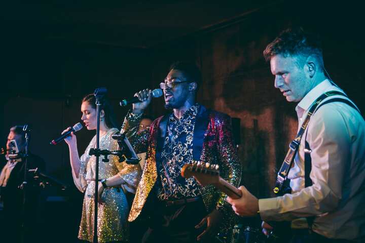MOJO - performance photo 8