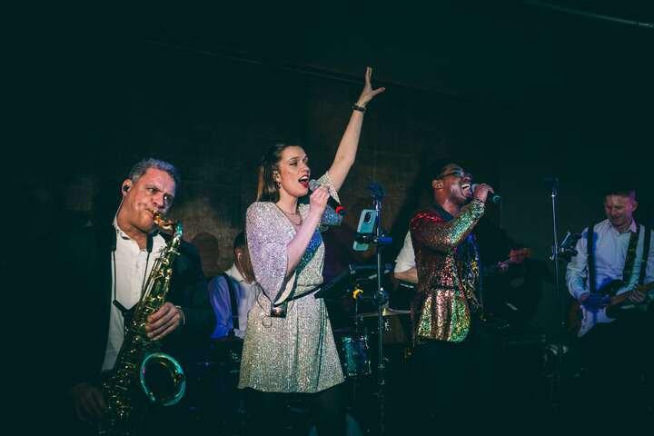 MOJO - performance photo 10
