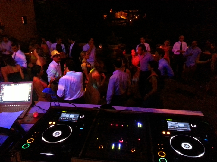 The Tuscany Wedding DJ - performance photo 18