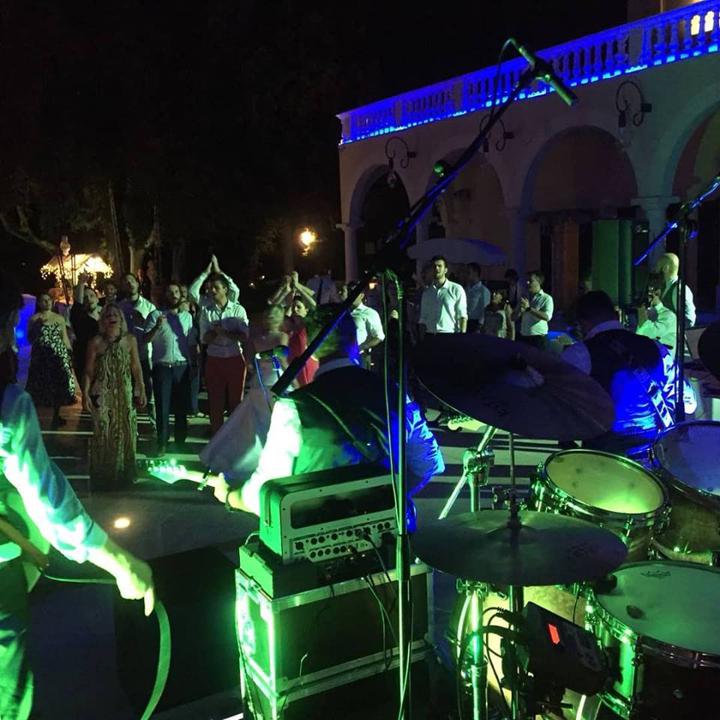 The Milan Party Band - performance photo 13