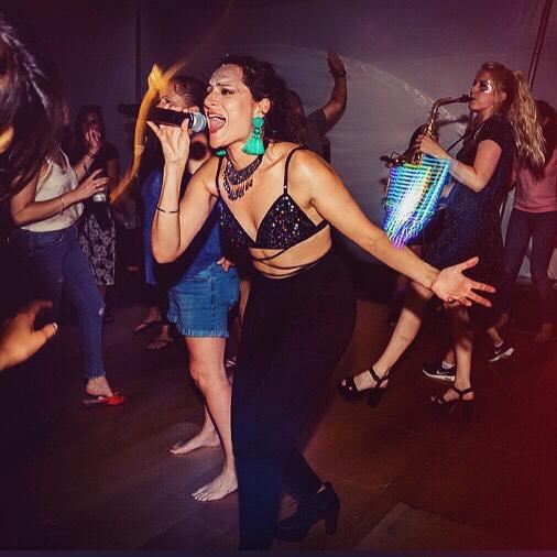 Voxxy & DJ - performance photo 30
