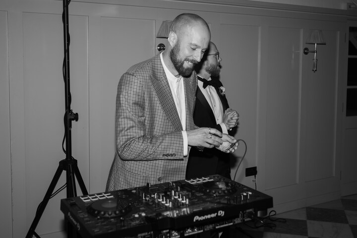 DJ George Jonathan - performance photo 7