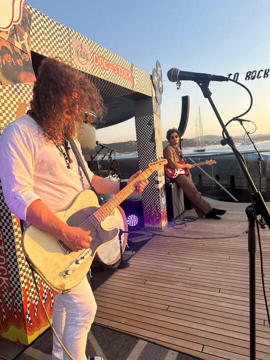 The Riviera Rock Band - performance photo 2