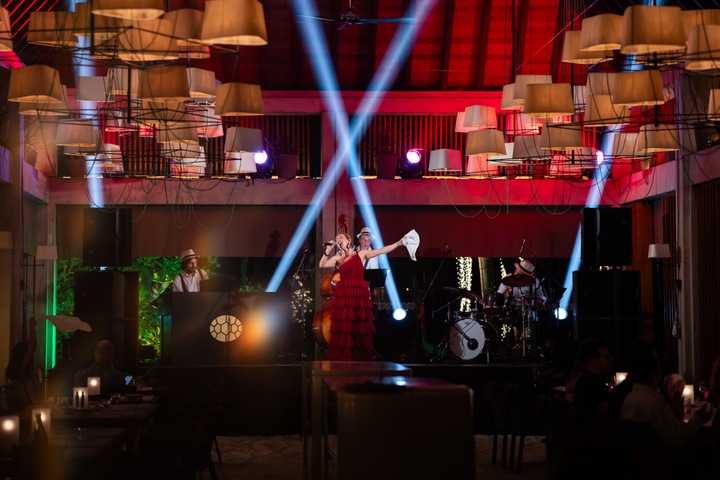 The Italian Riviera Swing Band - performance photo 9