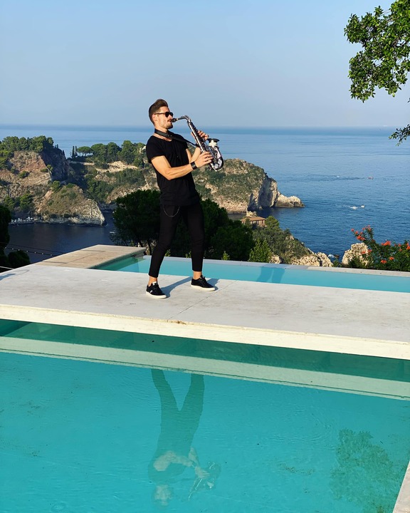 Tuscany Sax & DJ - performance photo 9