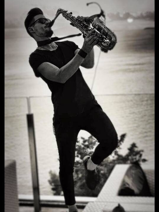 Tuscany Sax & DJ - performance photo 20