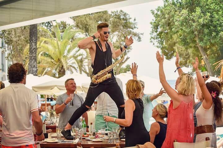 Tuscany Sax & DJ - performance photo 40