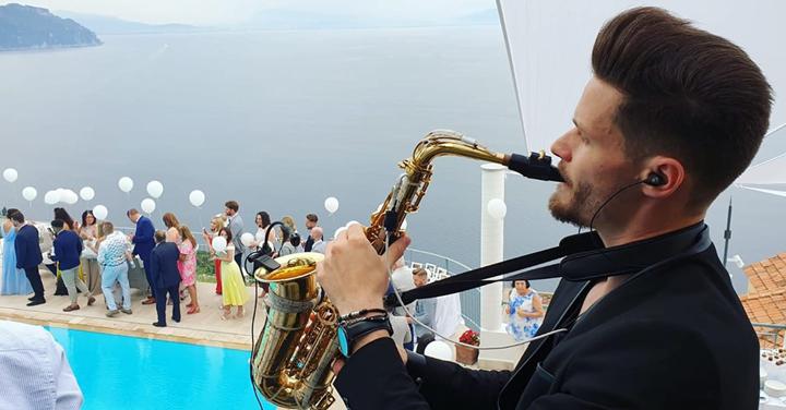 Tuscany Sax & DJ - performance photo 43