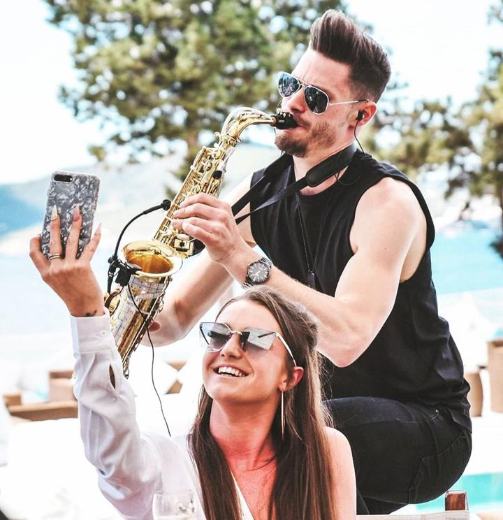 Tuscany Sax & DJ - performance photo 42