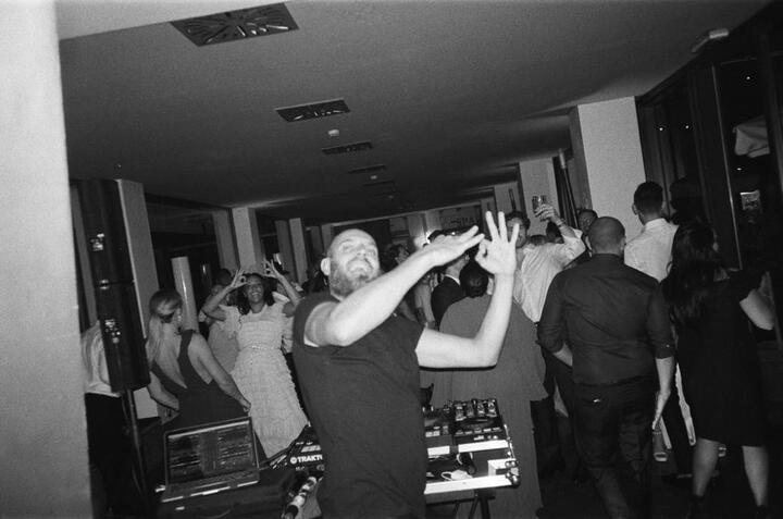 DJ Zano - performance photo 17