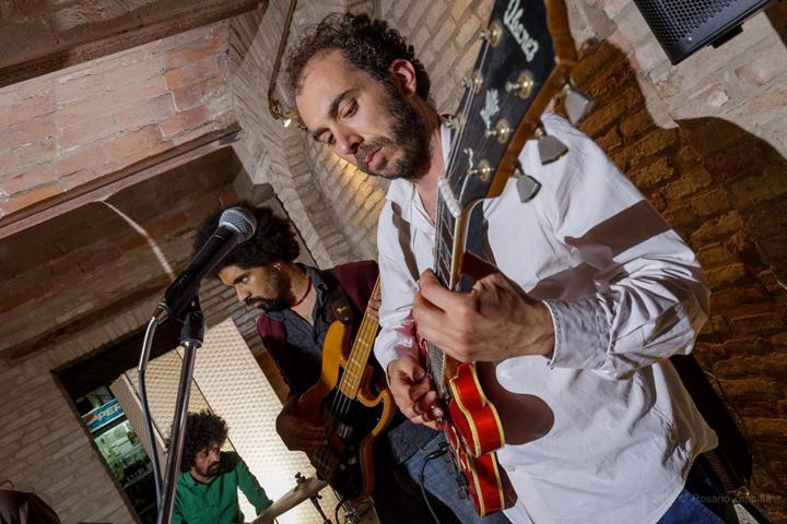 The Curious Groove Band - performance photo 5