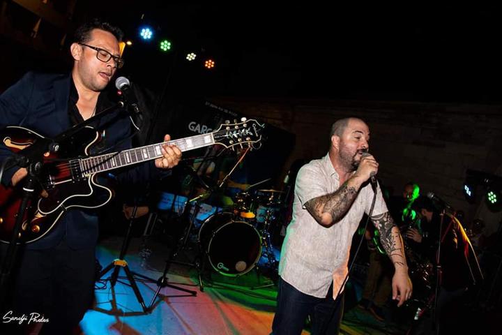 Funky Fresh - performance photo 10