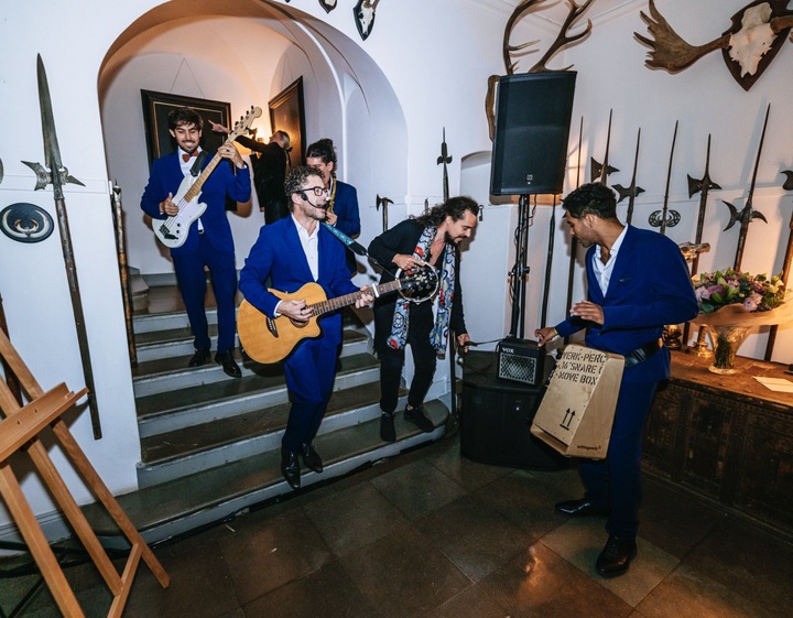 Riviera Roaming Band - performance photo 85