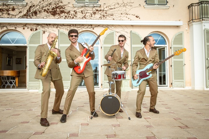 Riviera Roaming Band - performance photo 45