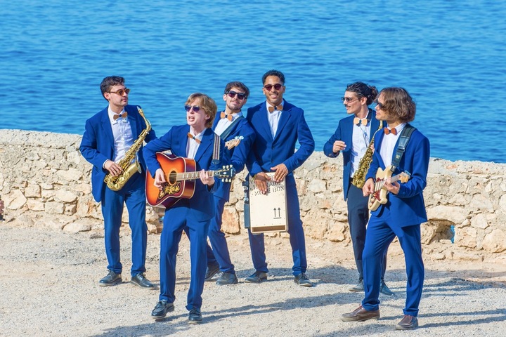 Riviera Roaming Band - performance photo 77