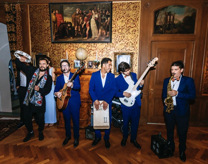 Riviera Roaming Band - performance photo 86