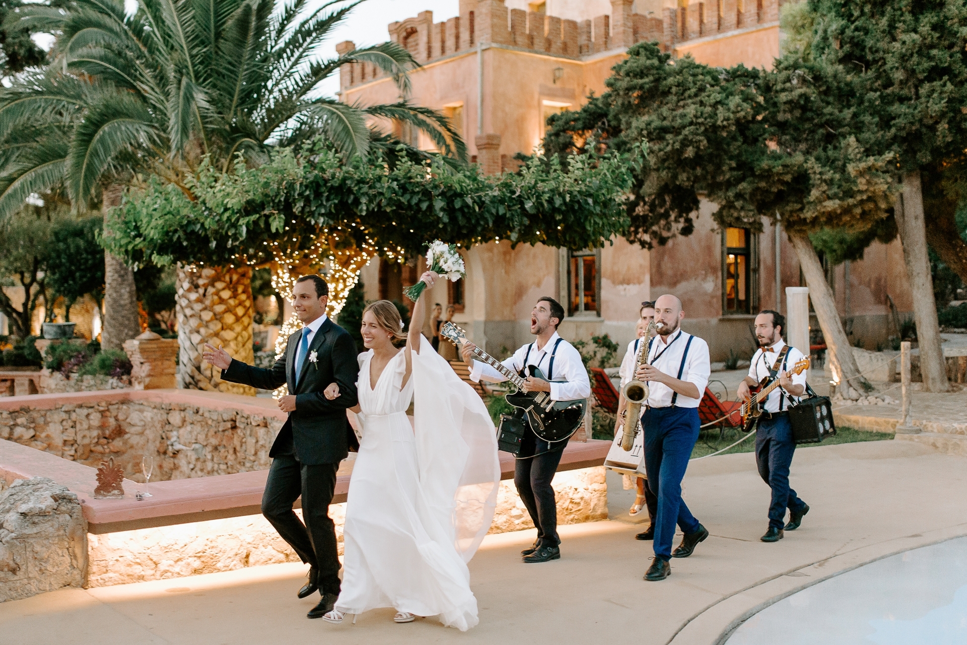 Riviera Roaming Band