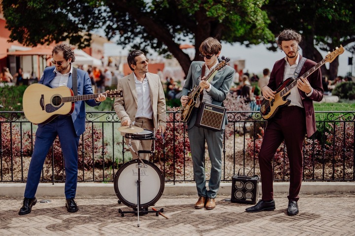 Riviera Roaming Band - performance photo 11