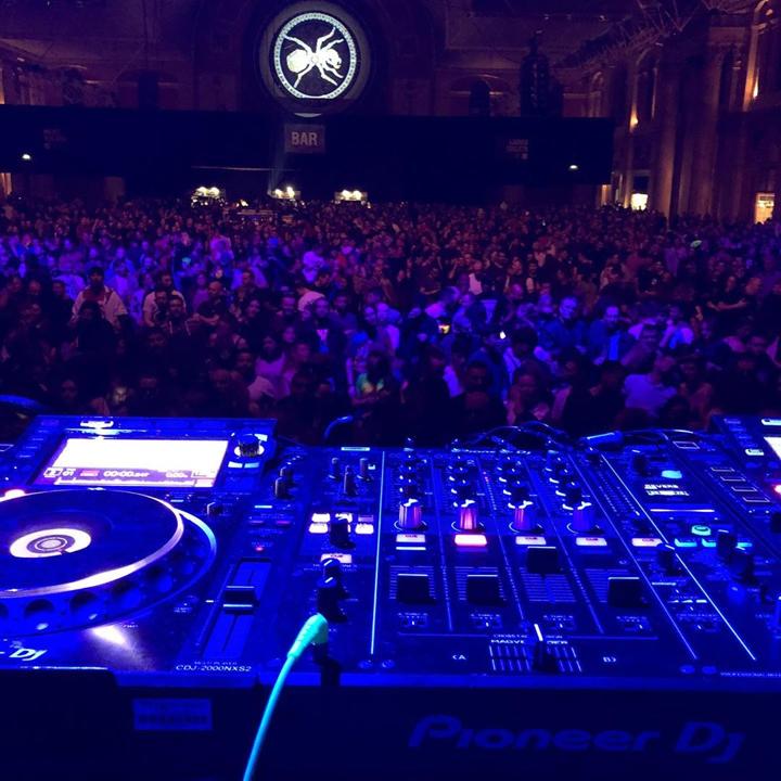 DJ Anthony - performance photo 6
