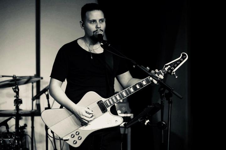 The Fighters - performance photo 1