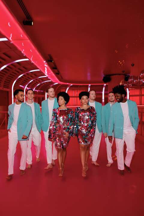 Cosmic - performance photo 8
