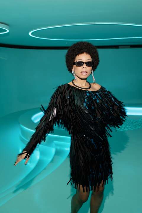 Cosmic - performance photo 2