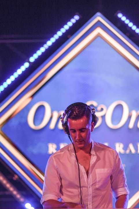 DJ Glenny - performance photo 2