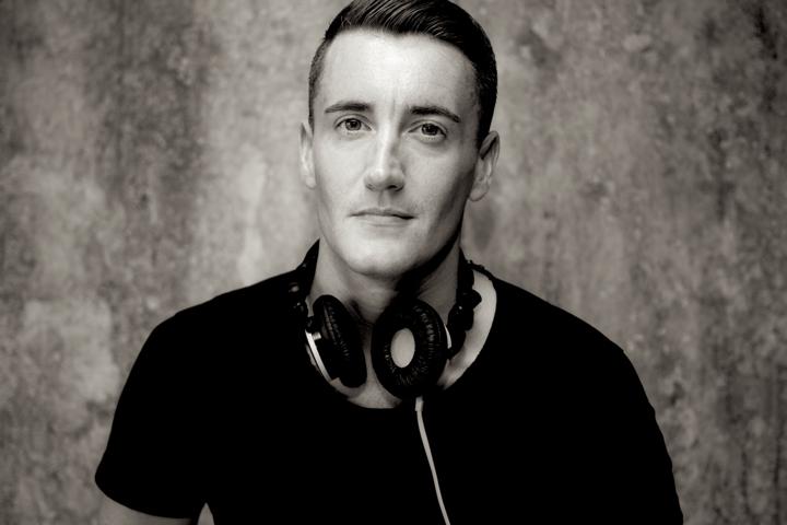 DJ Glenny - performance photo 10