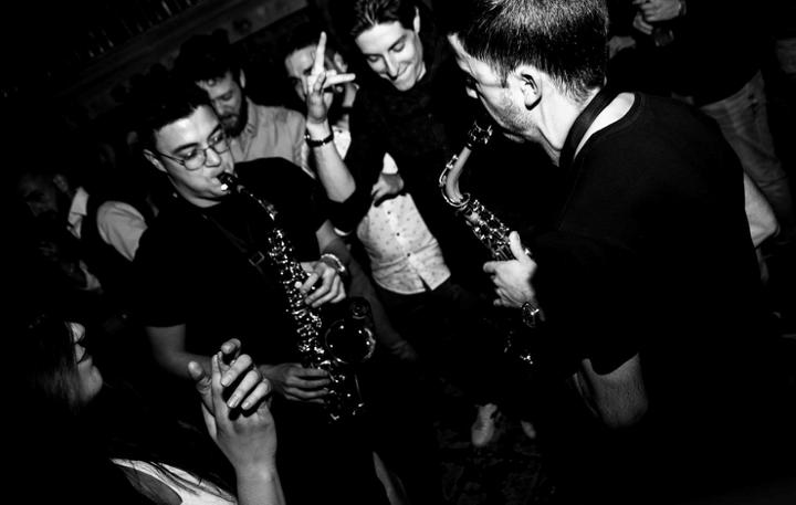 Double Sax & DJ - performance photo 93