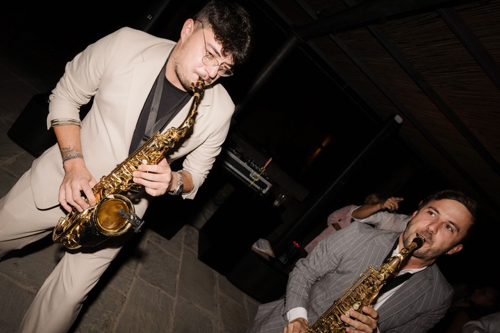 Double Sax & DJ - performance photo 102