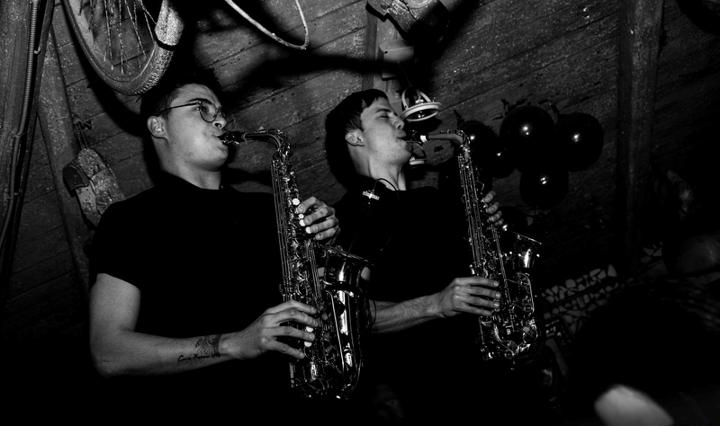 Double Sax & DJ - performance photo 97
