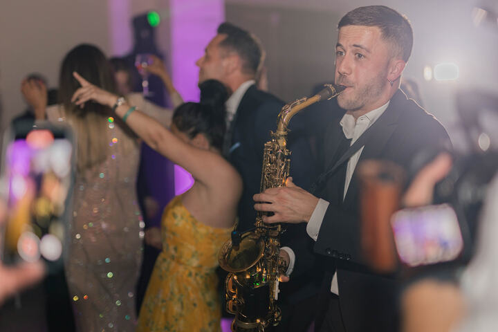 Double Sax & DJ - performance photo 52