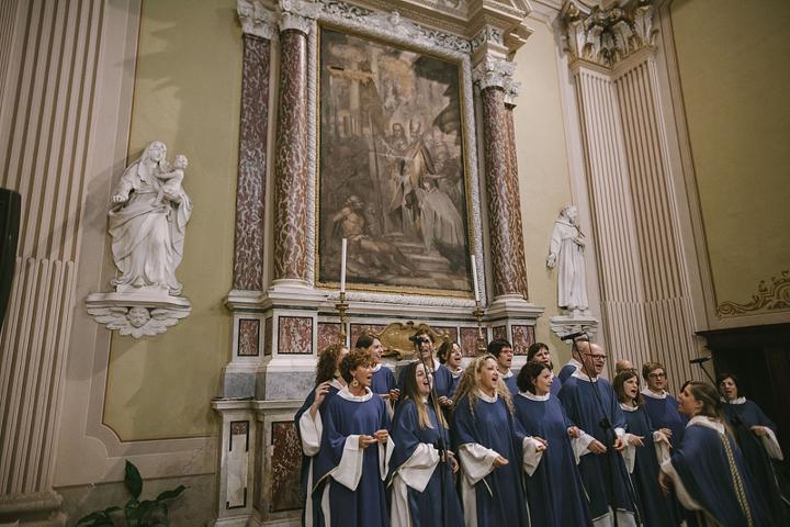 The Tuscany Wedding Choir - performance photo 8