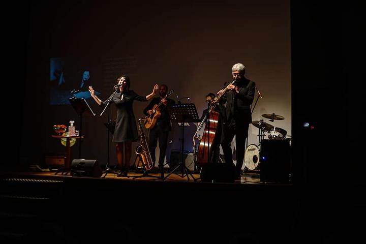 French Swing Band - performance photo 10