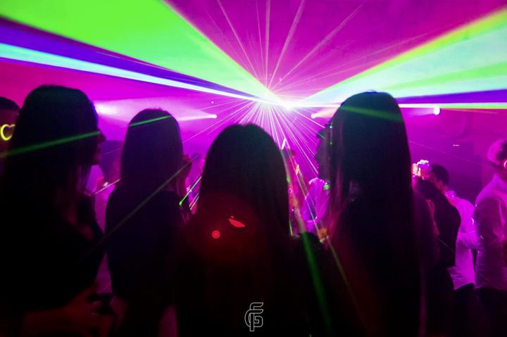 DJ Gius - performance photo 15