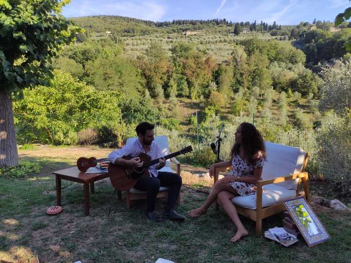 The Florence Acoustic Duo - performance photo 7