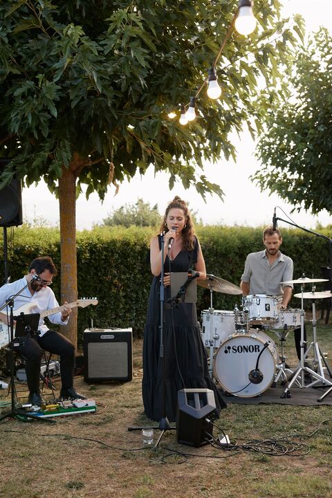 The Florence Acoustic Duo - performance photo 10