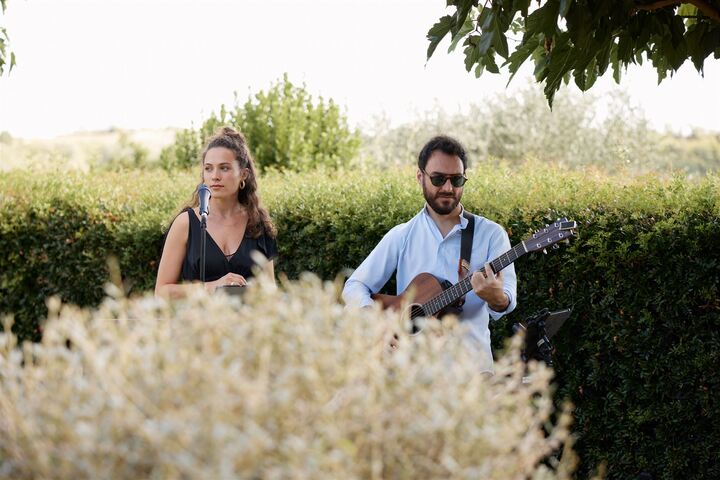 The Florence Acoustic Duo - performance photo 5