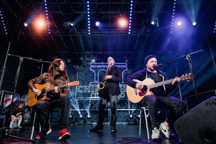 Acoustic Royale - performance photo 4