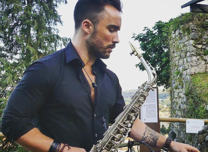 The Milan Saxophonist - performance photo 20