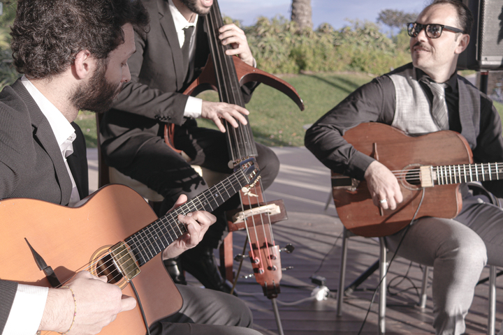 Sicily Gypsy Jazz Band - performance photo 5