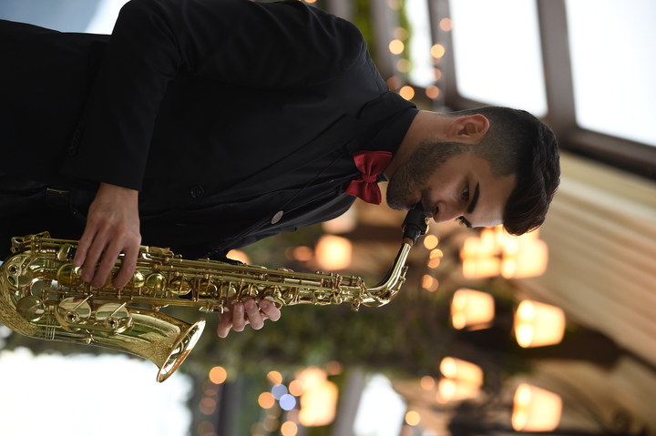 Toni On Sax - performance photo 9